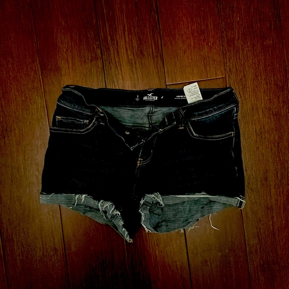 Low Rise Jean Shorts. Size 7
